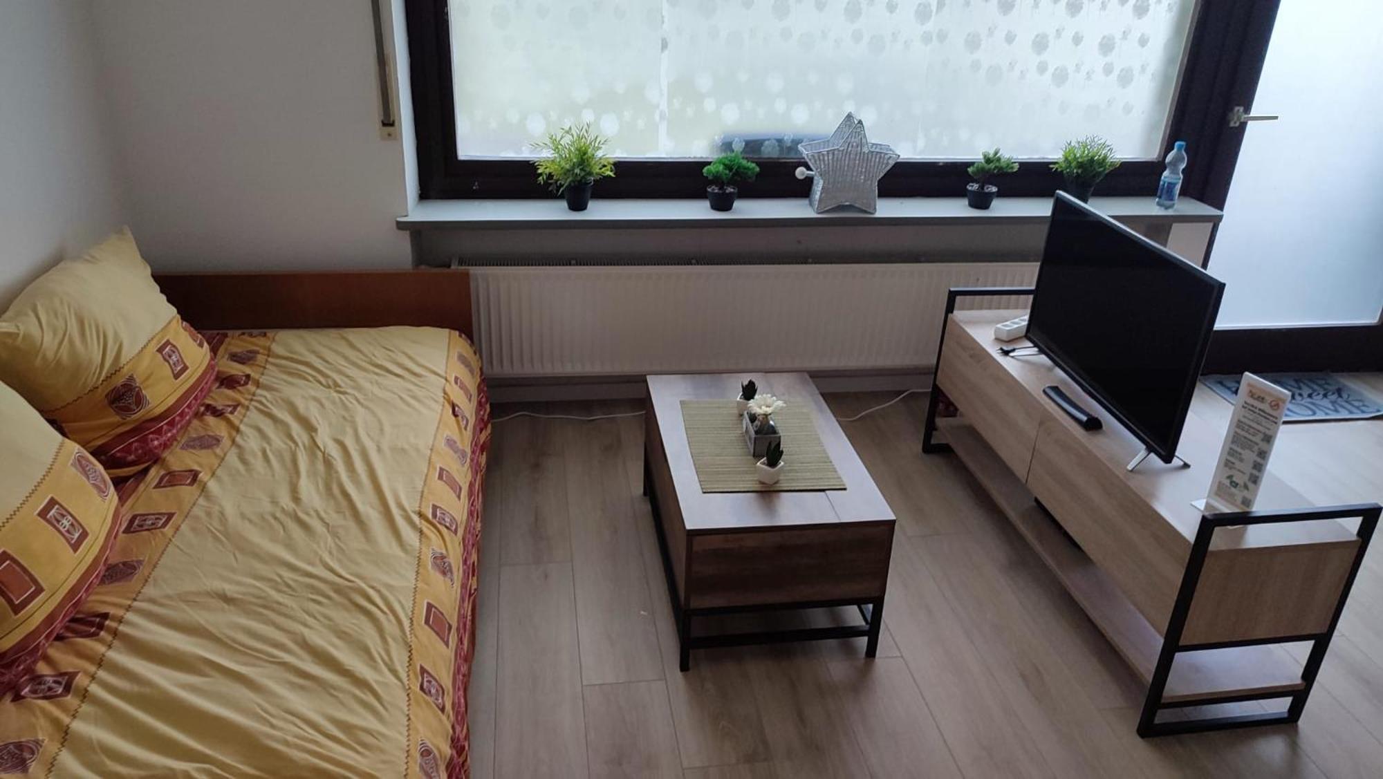 2-5 Bettzimmer Creglingen Esterno foto