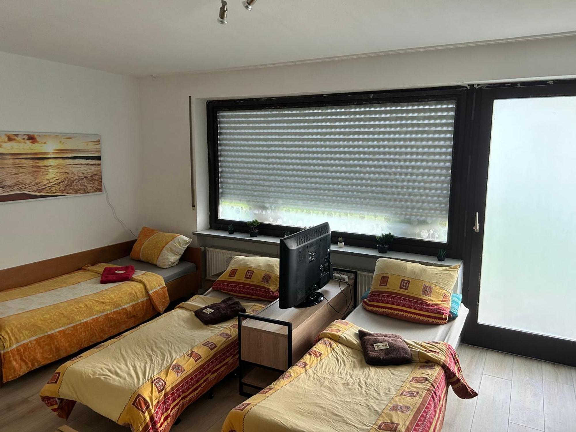 2-5 Bettzimmer Creglingen Esterno foto